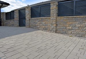 betónový plot Casser štiepaný, dolomite