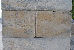 detail opracovania tvárnic