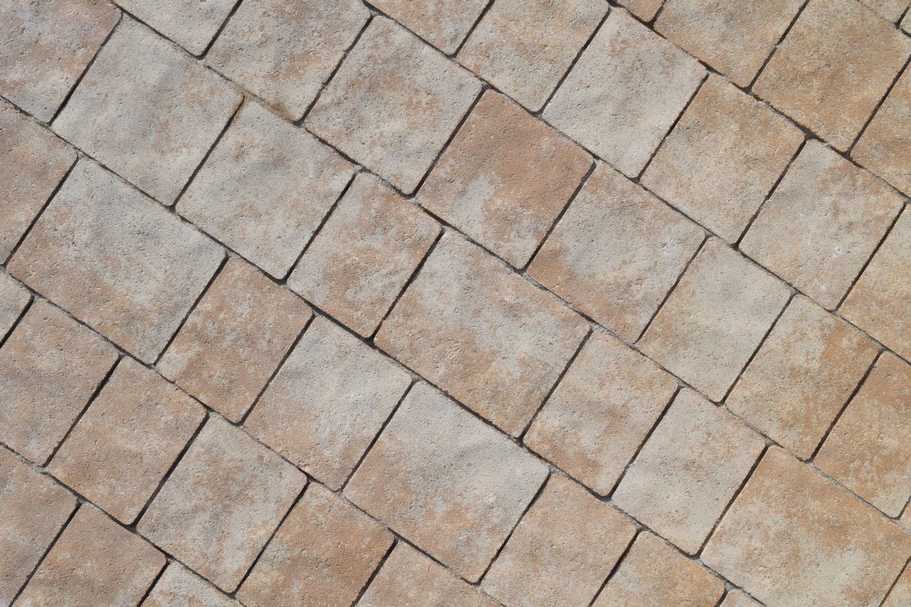 city stone design_betonova dlazba_bella piccola senso_latte_oposite