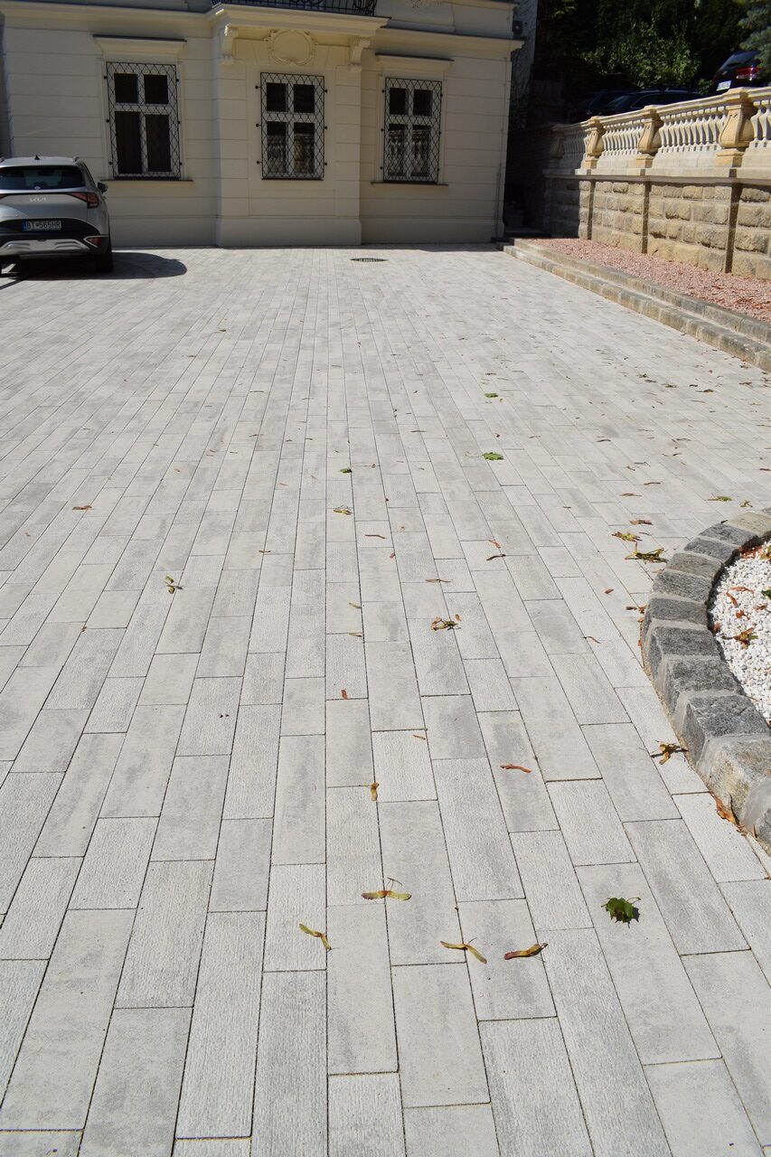 city stone design_betonova dlazba_listela senso_white shadow_dom hudby bratislava_2