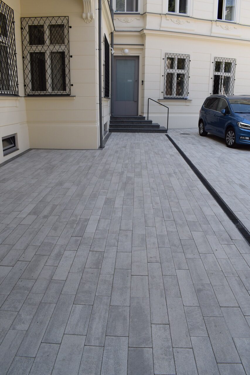 city stone design_betonova dlazba_listela senso_white shadow_dom hudby bratislava_4