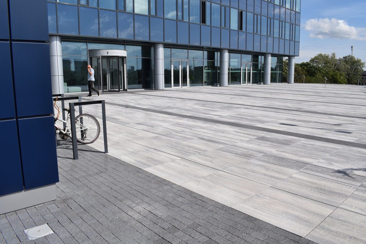 city stone design_betonove platne_inspiracie_bratislava_lakeside park_10