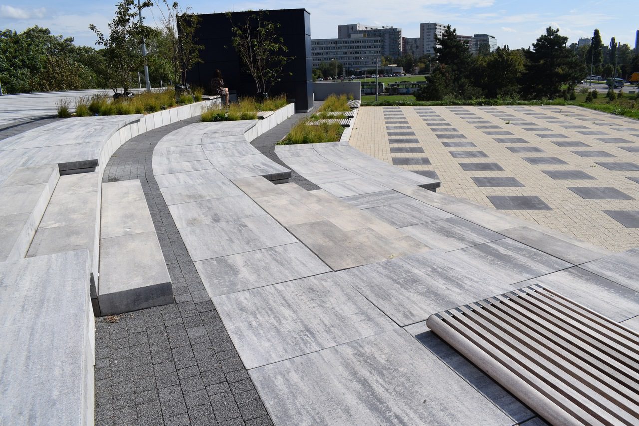 city stone design_betonove platne_inspiracie_bratislava_lakeside park_2