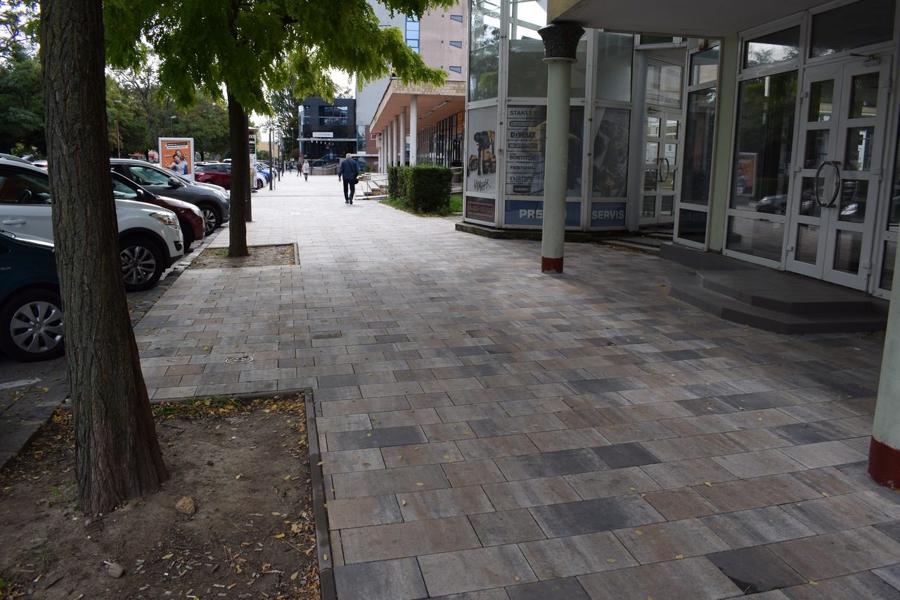 citystonedesign_betonova dlazba_reina_namestie snp_trnava_1