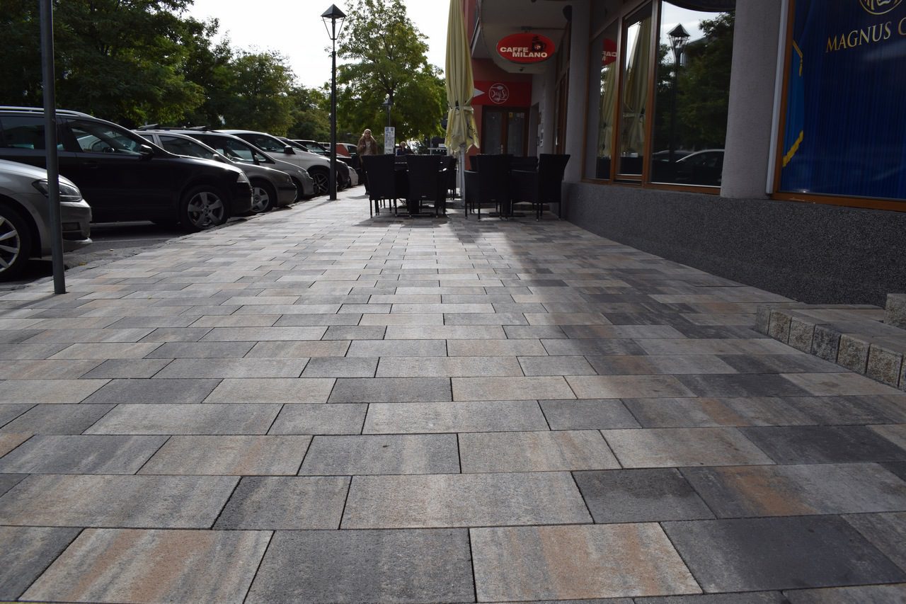 citystonedesign_betonova dlazba_reina_namestie snp_trnava_2
