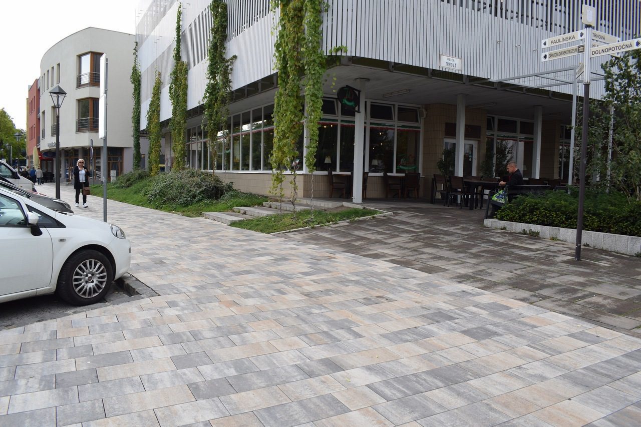 citystonedesign_betonova dlazba_reina_namestie snp_trnava_3