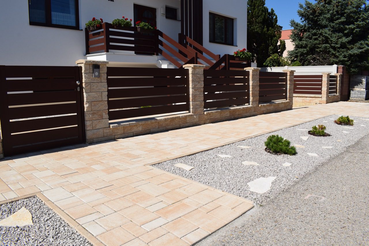 citystonedesign_betonovy plot casser latte_dlazba Top Zona kombi latte_5