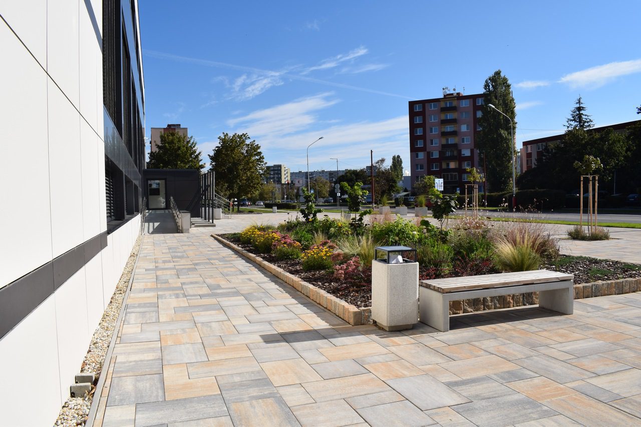 citystonedesign_dlazba ravena_dolomite_kulturny dom sala_4